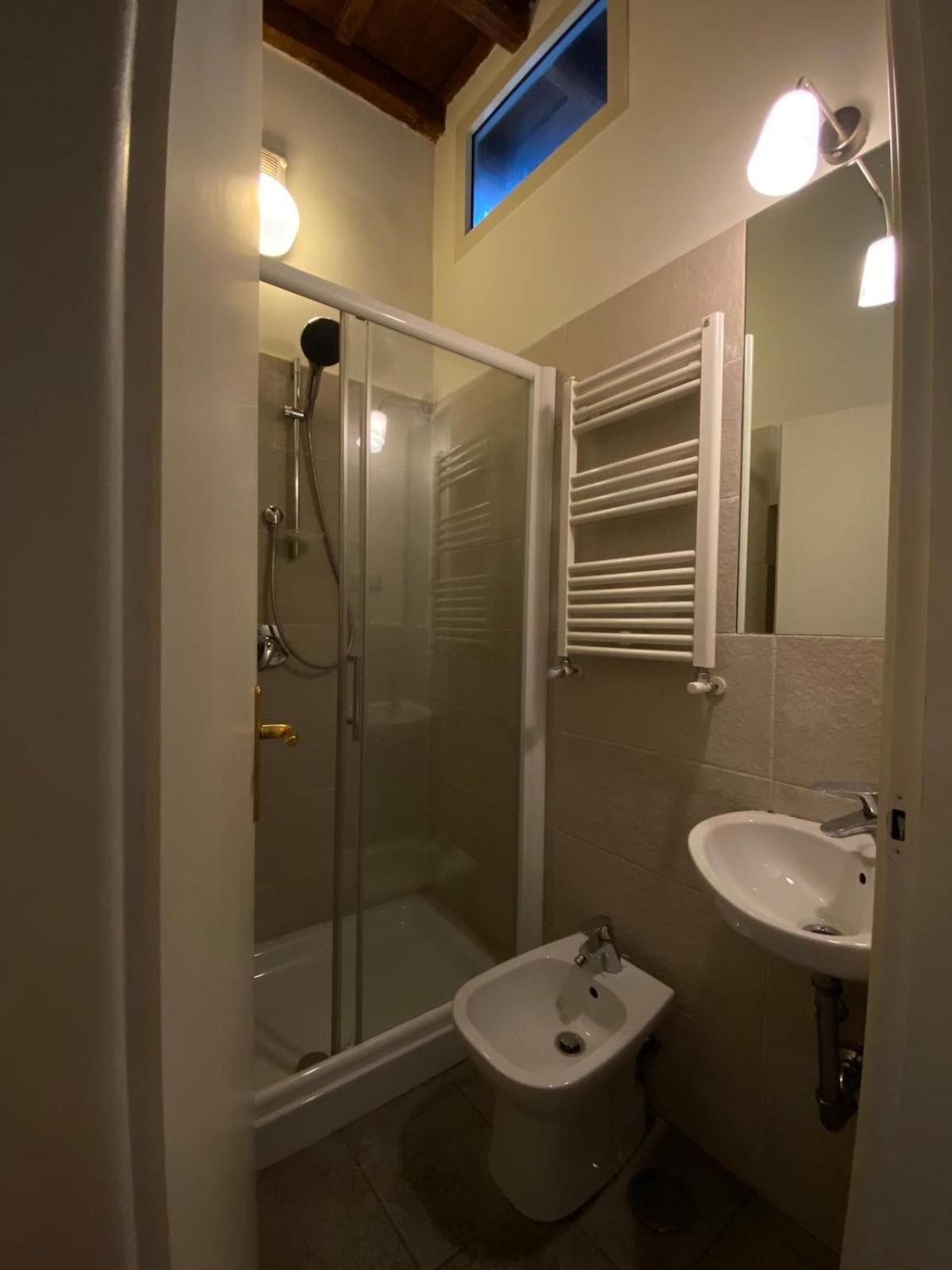 Artist In The Heart Of Trastevere Apartment Rome