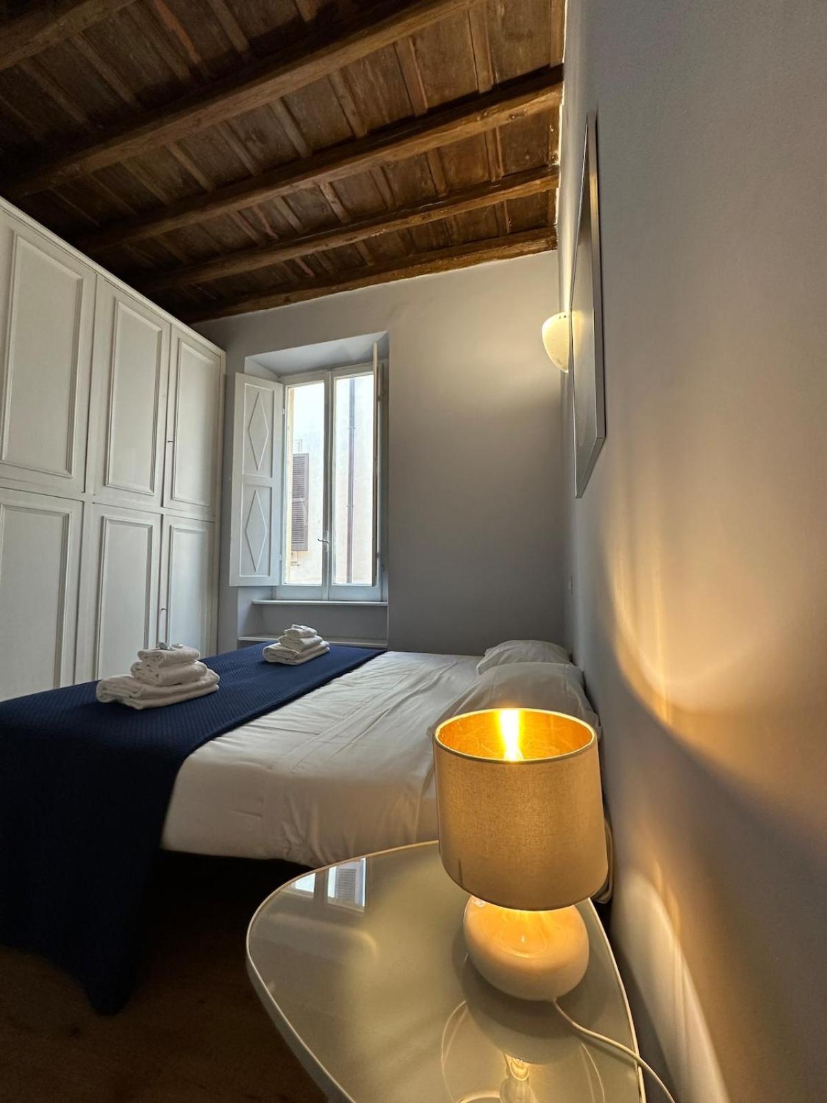 Artist In The Heart Of Trastevere Apartment Rome